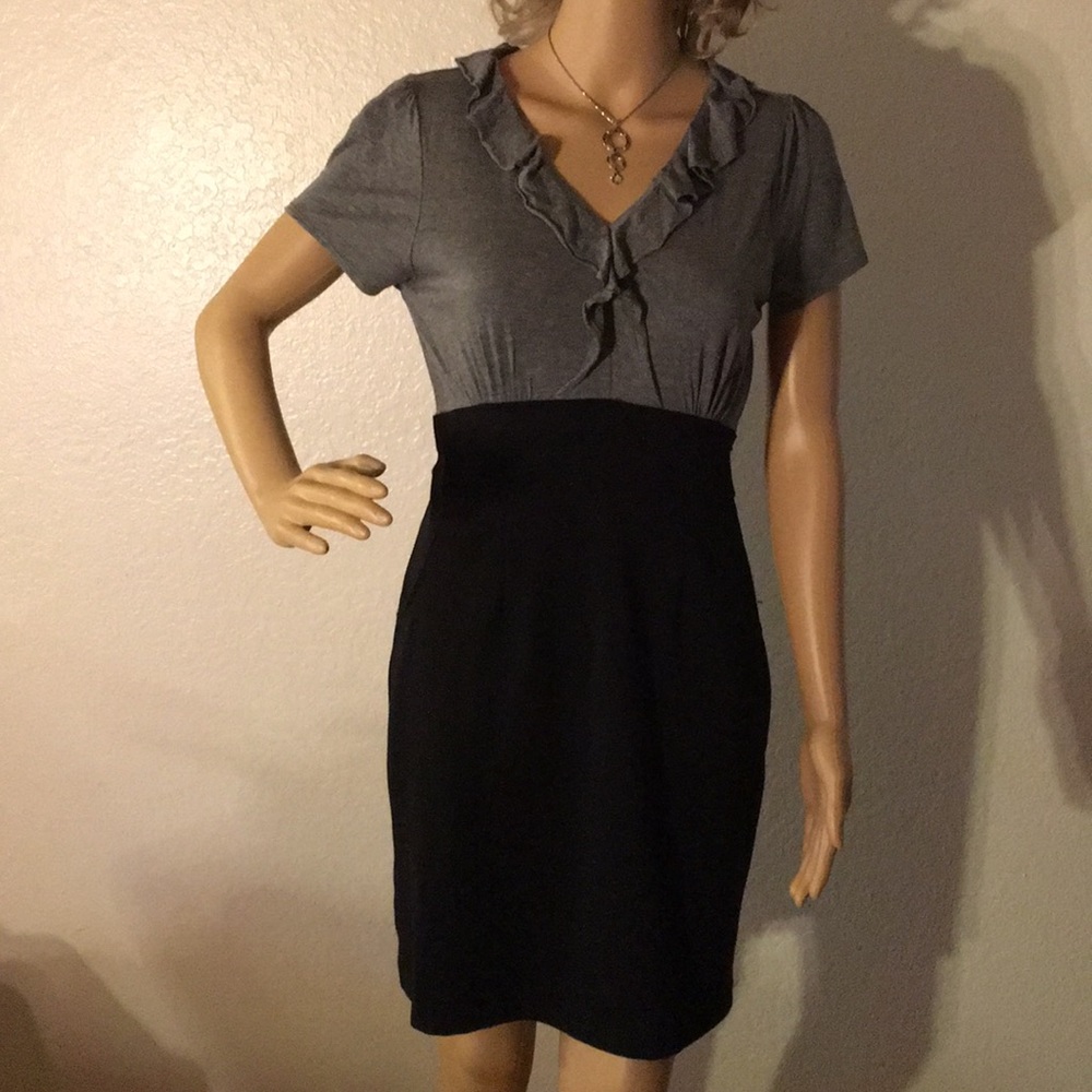 ✨Black and grey dress!✨